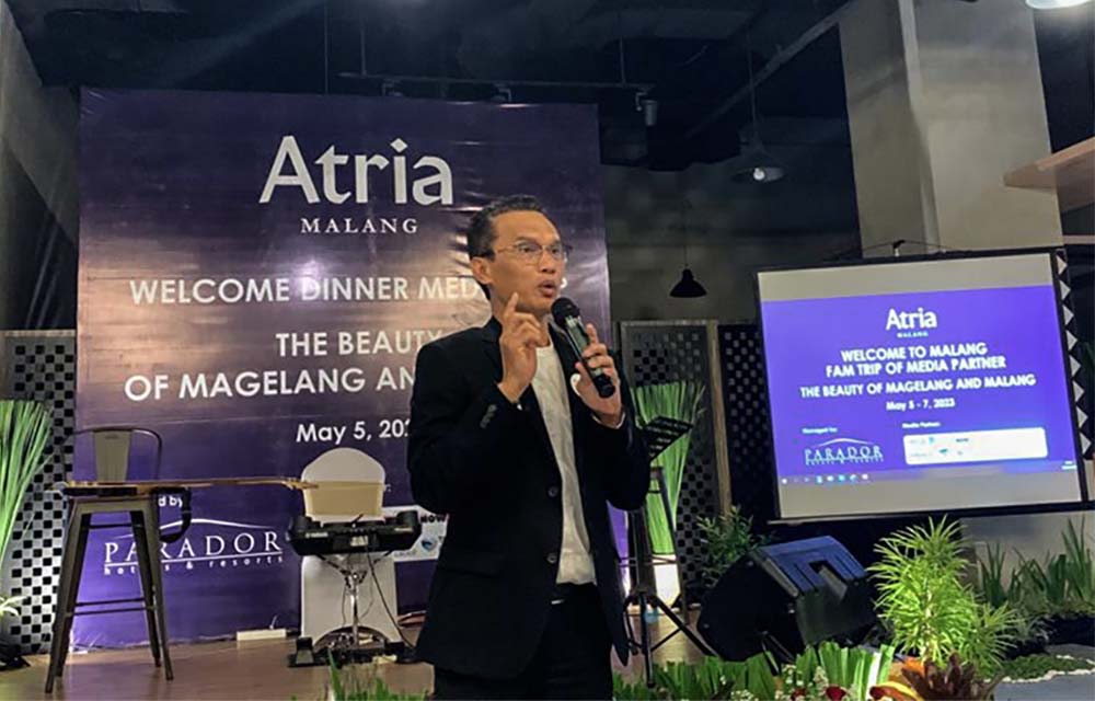 Ibnu Darmawan, General Manager Atria Hotel Malang, Menyambut Mediatrip Atria 'The Beauty of Magelang and Malang'.