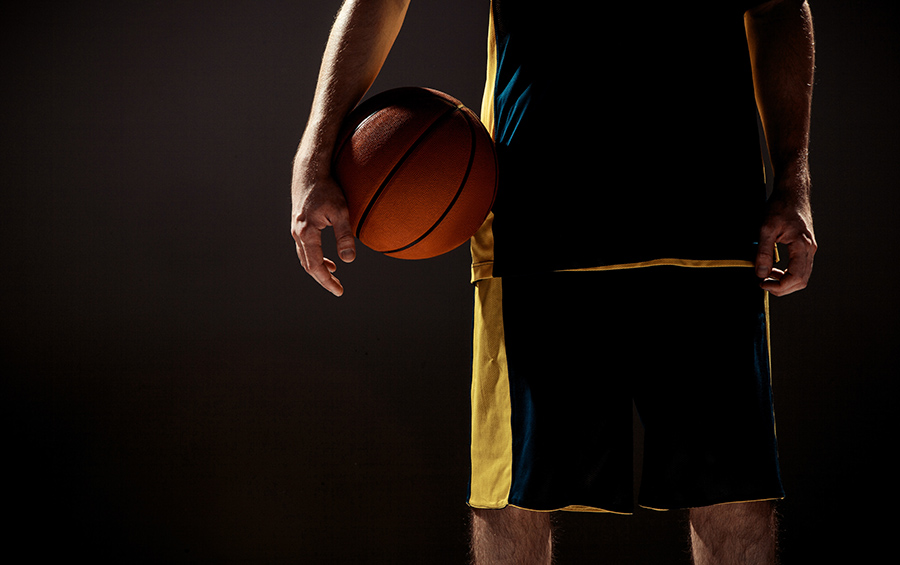 https://www.freepik.com/free-photo/silhouette-view-basketball-player-holding-basket-ball-black-wall_6755969.htm