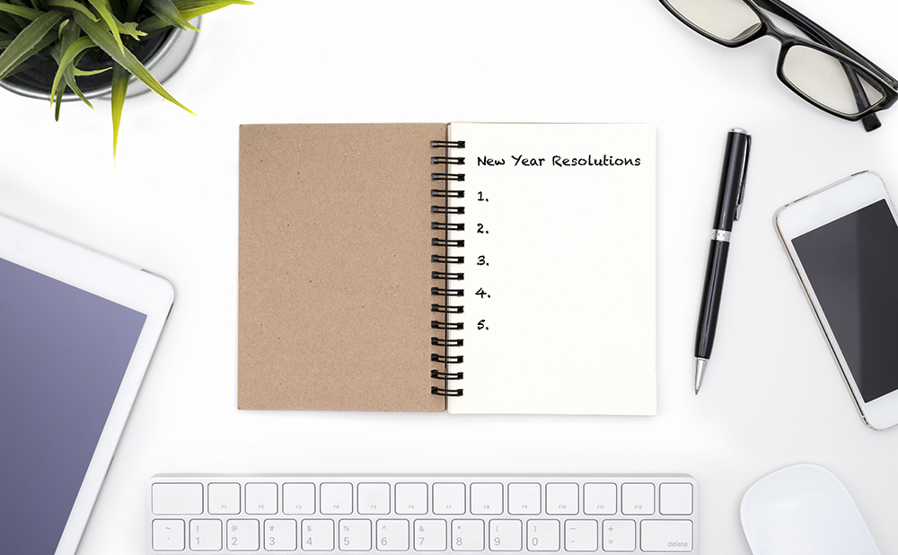 https://www.freepik.com/free-photo/new-year-resolutions-concept-with-white-desk_1147872.htm